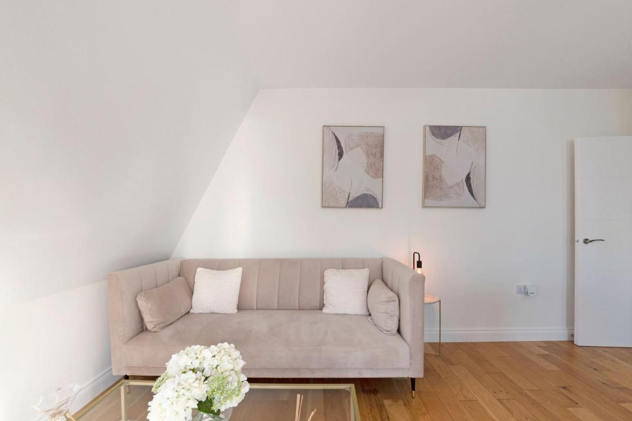 Spacious One Bed Loft Apartment Birchanger Екстер'єр фото