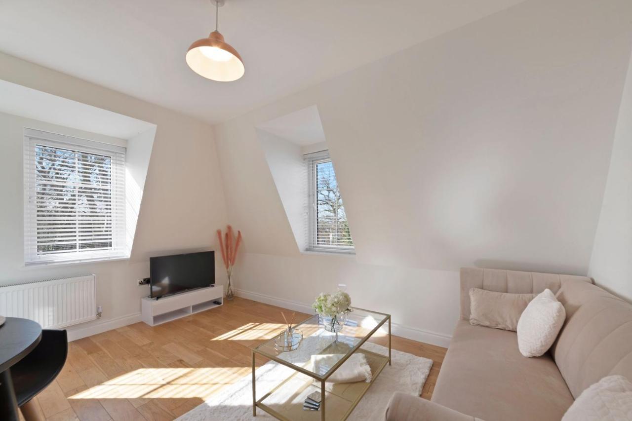 Spacious One Bed Loft Apartment Birchanger Екстер'єр фото